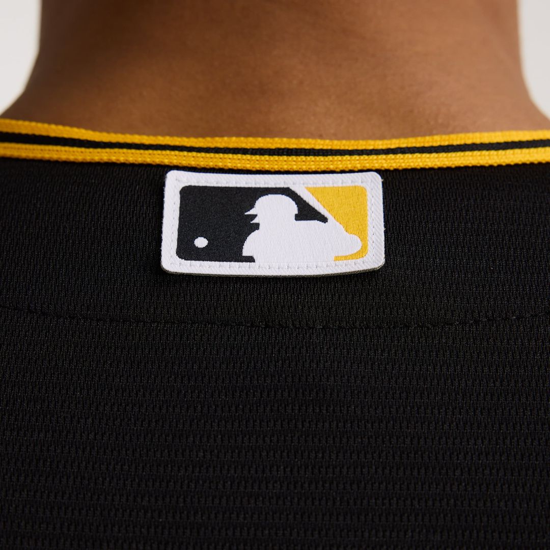 Pittsburgh Pirates Home Replica Team Jersey (White)