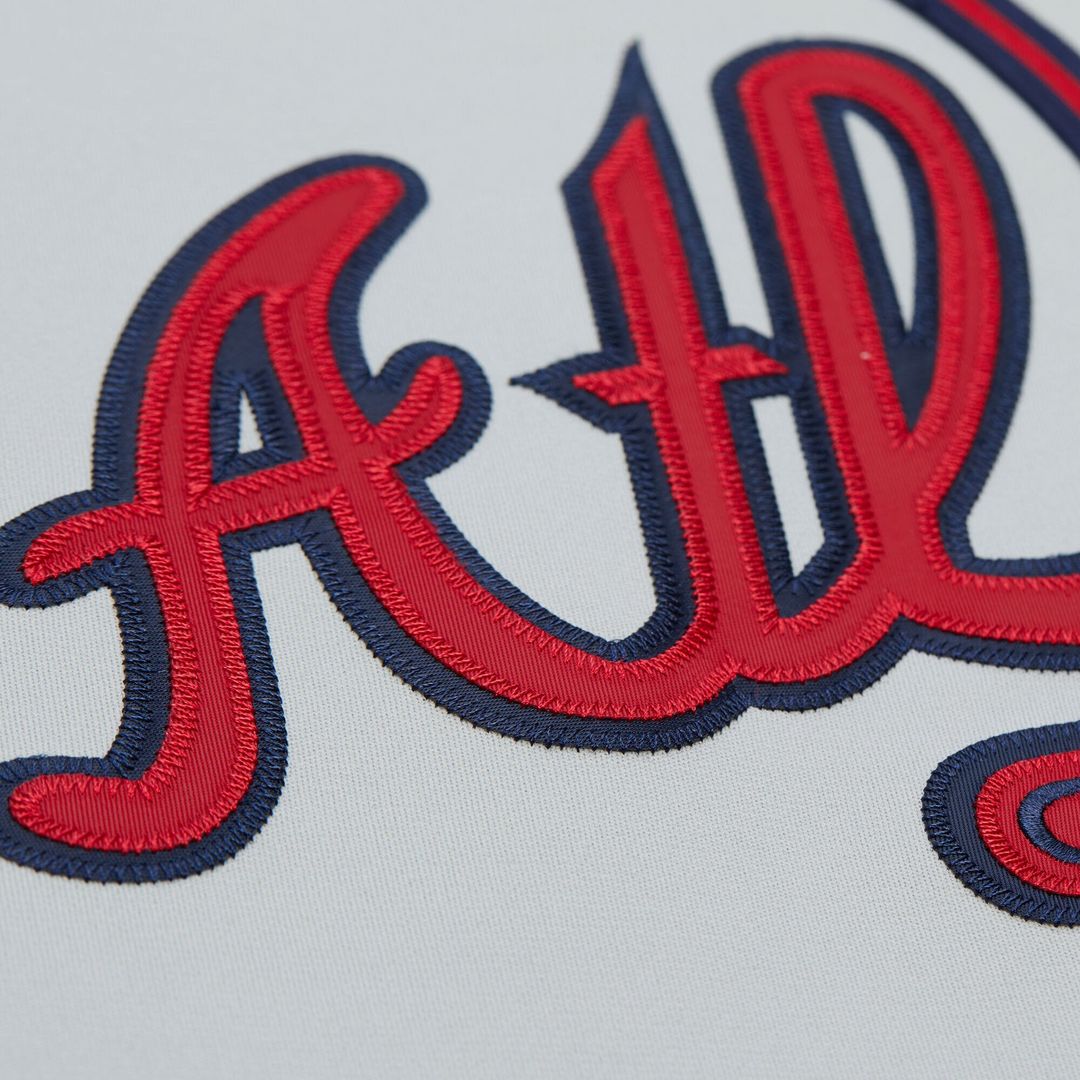 Atlanta Braves Chipper Jones 1995 Throwback Authentic Jersey (Gray)